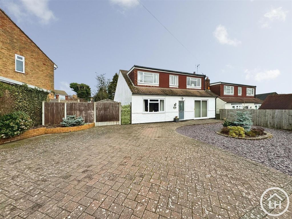 Property photo 1 of 16 External