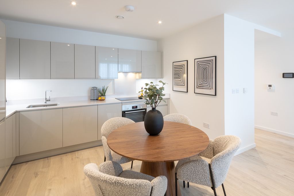 Property photo 3 of 8 25.12.05 Meridan P1103-19