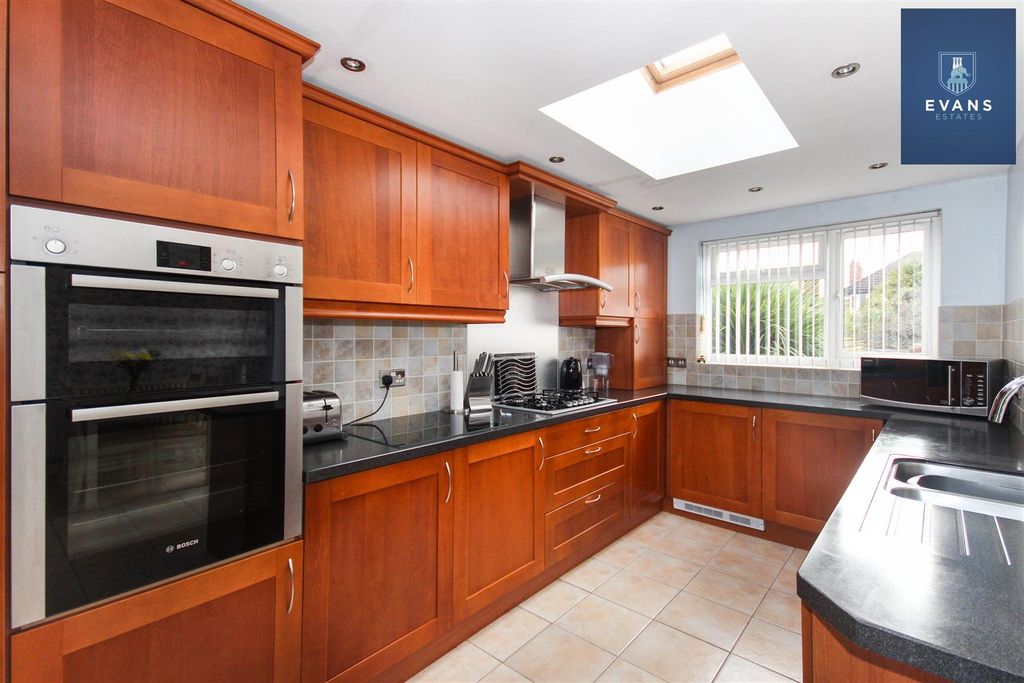 Property photo 2 of 20 Extended Kitchen Diner