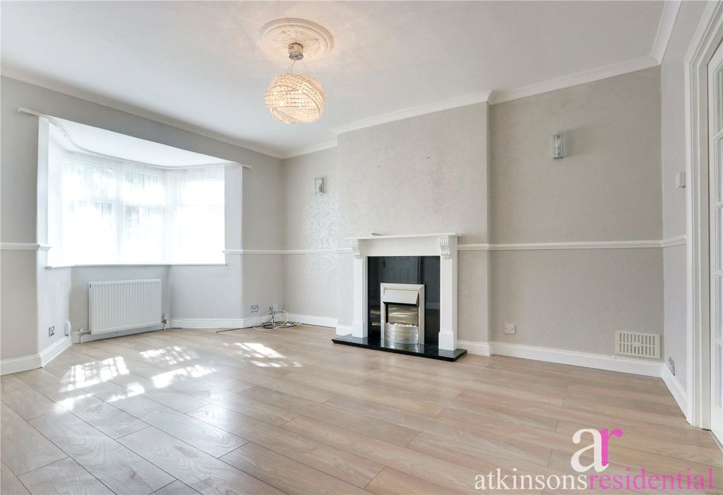 Property photo 2 of 20 Picture No. 04