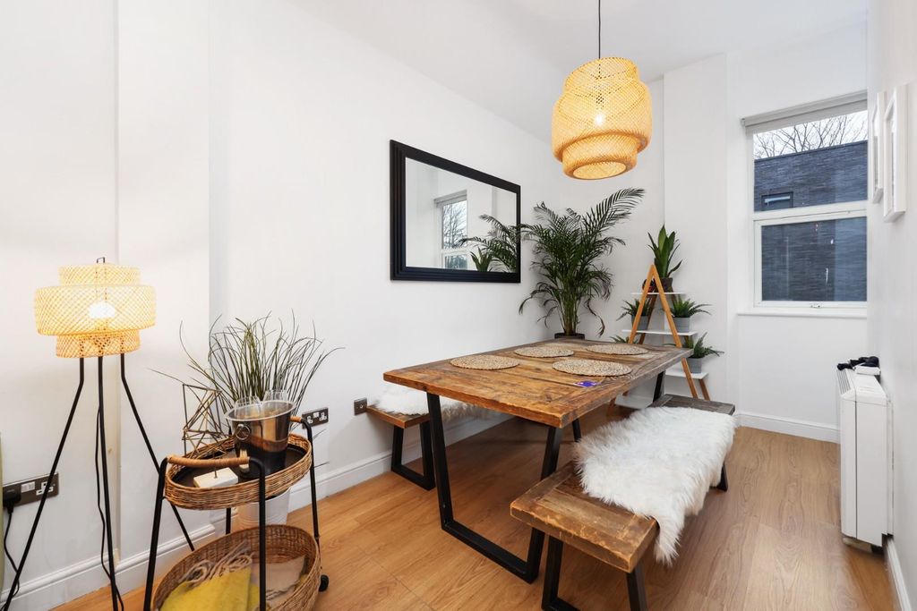 Property photo 2 of 14 Levi3291.Jpg