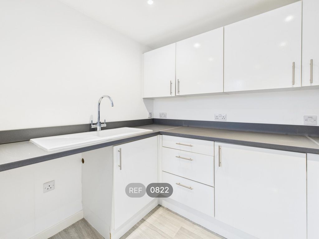 Property photo 2 of 22 Kitchen / Living Area