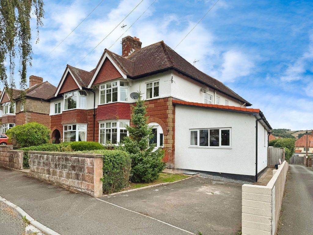Property photo 1 of 50