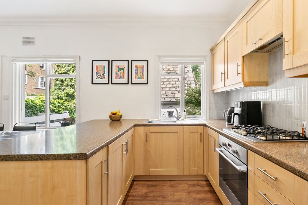 Property photo 2 of 19