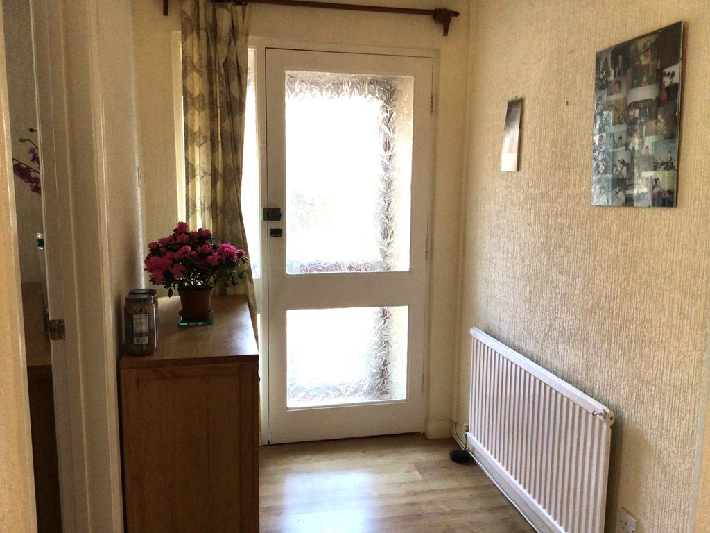 Property photo 2 of 20 Hall