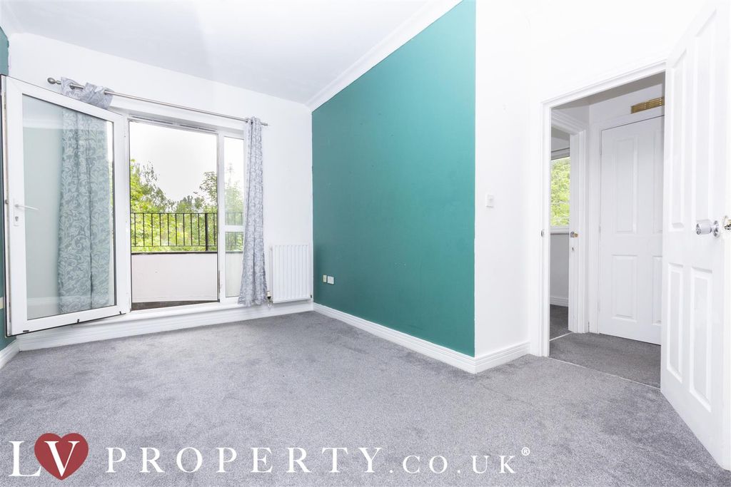 Property photo 2 of 23 N3.Jpg