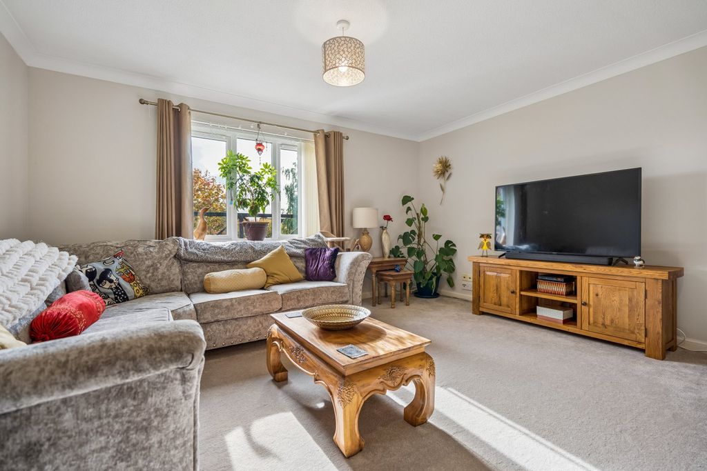 Property photo 3 of 14 Picture No. 05