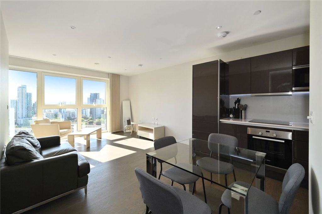 Property photo 3 of 12 Picture No. 02