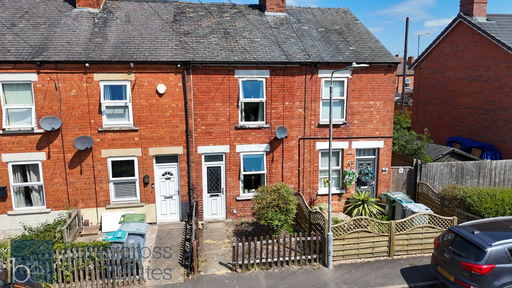 Property photo 1 of 15 Coronation Street