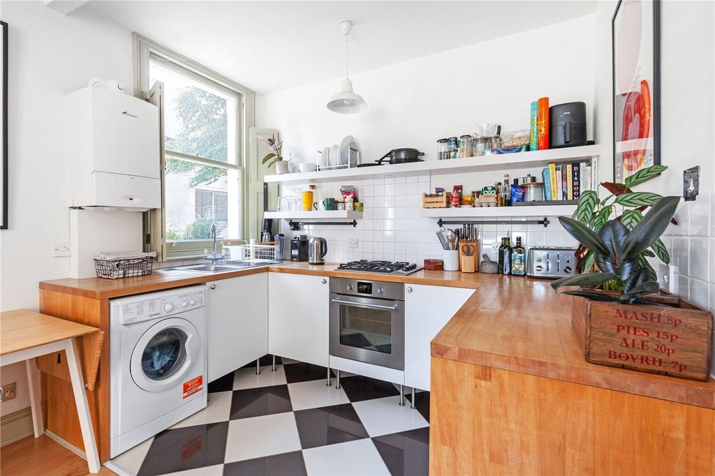 Property photo 2 of 12 Picture No. 03