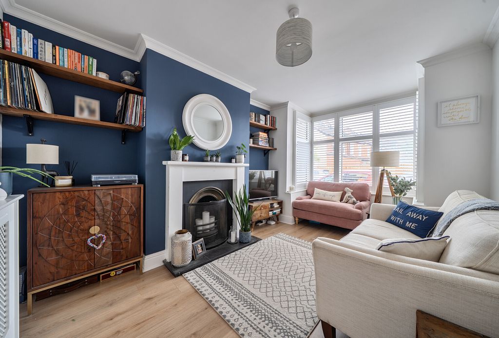 Property photo 2 of 14 1449506-8-69F0996...