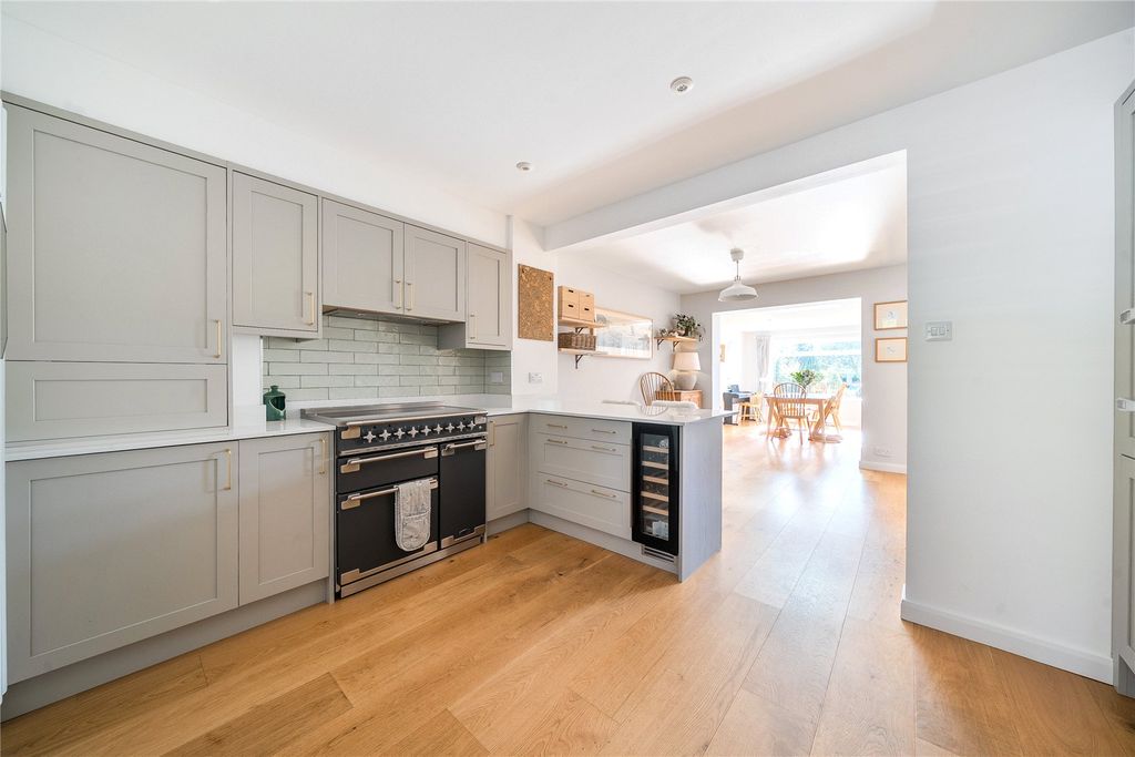 Property photo 2 of 16 Kitchen