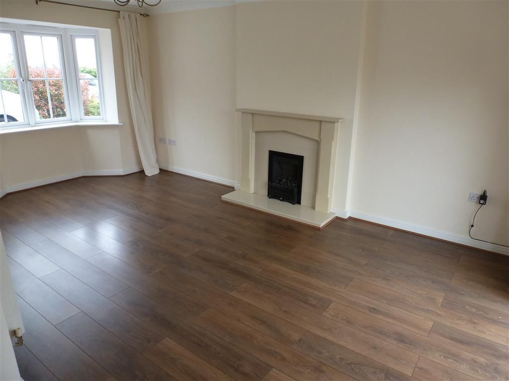 Property photo 3 of 13 Living Room