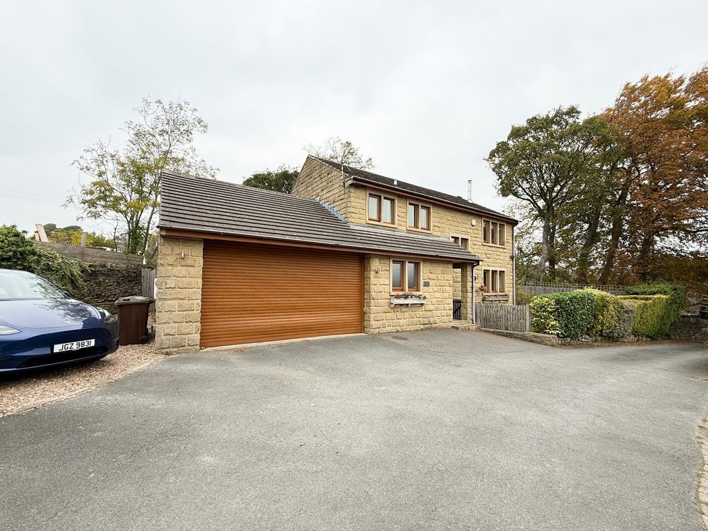 Property photo 1 of 27