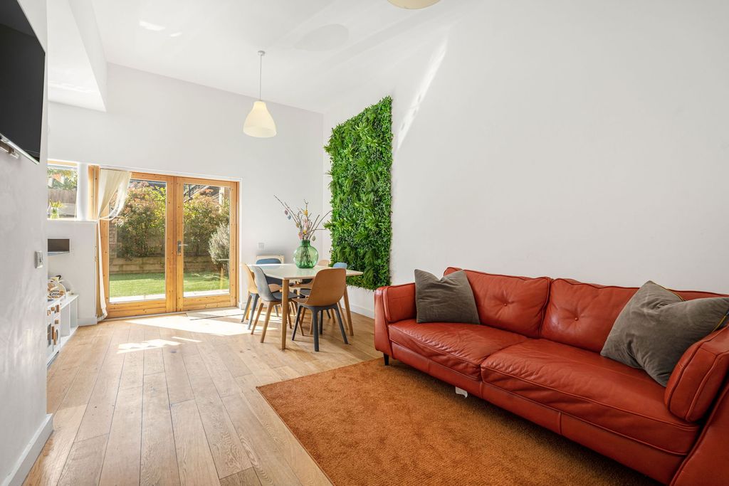 Property photo 1 of 38