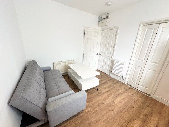 Property photo 2 of 4