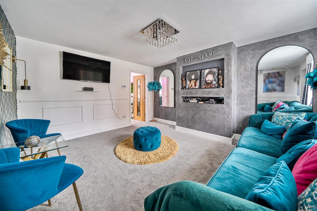 Property photo 2 of 24 1385050-7-692851F251Da1.Jpg