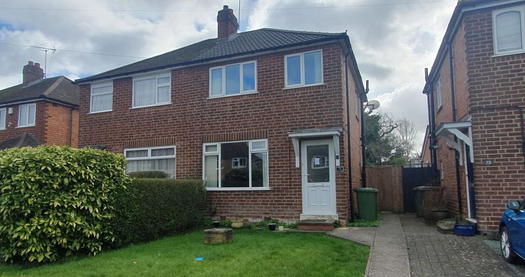 Property photo 2 of 27