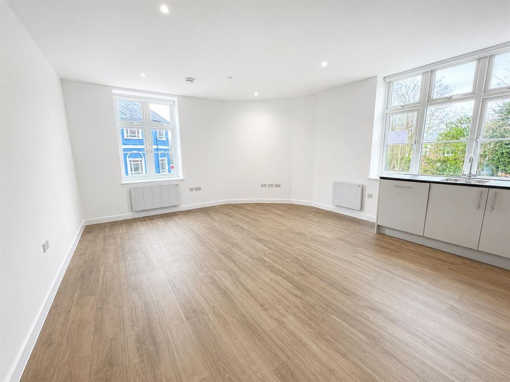 Property photo 2 of 5 5E583867-3c2E-4255-Bb01-d27c95A8442B.Png