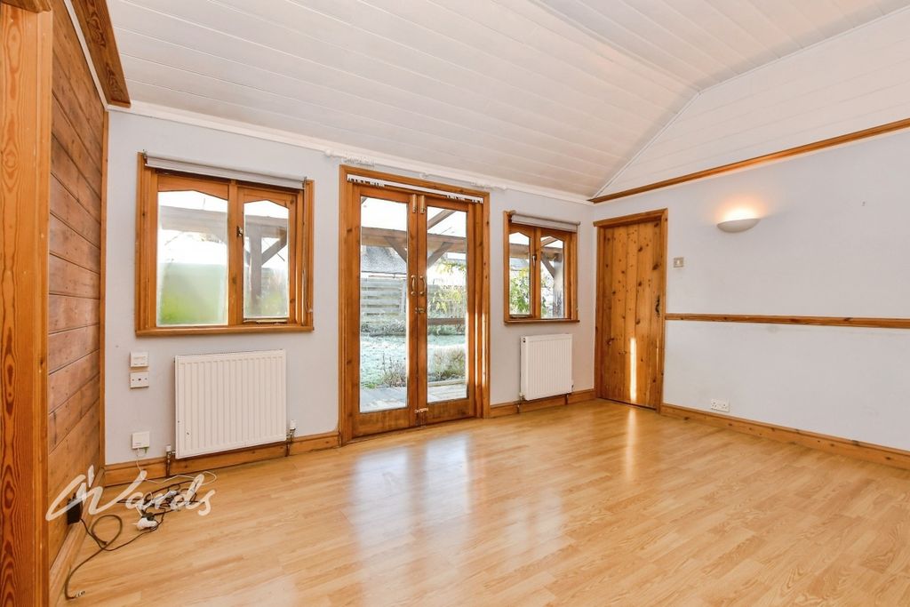 Property photo 3 of 13 Fe963661-901Hazyx...