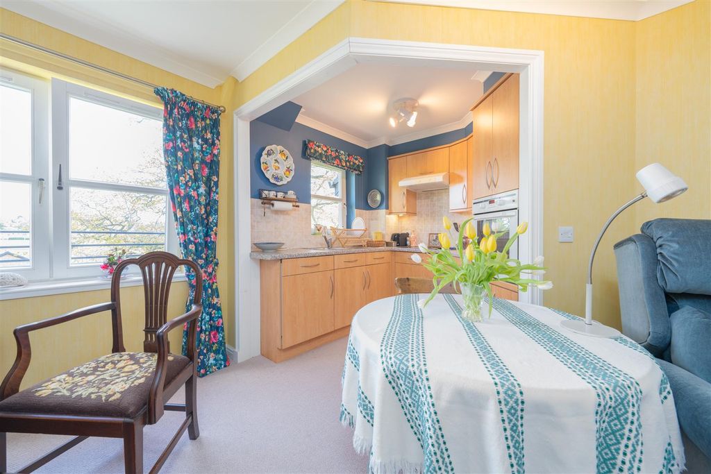 Property photo 3 of 20 38_Kerfield_Court-10.Jpg