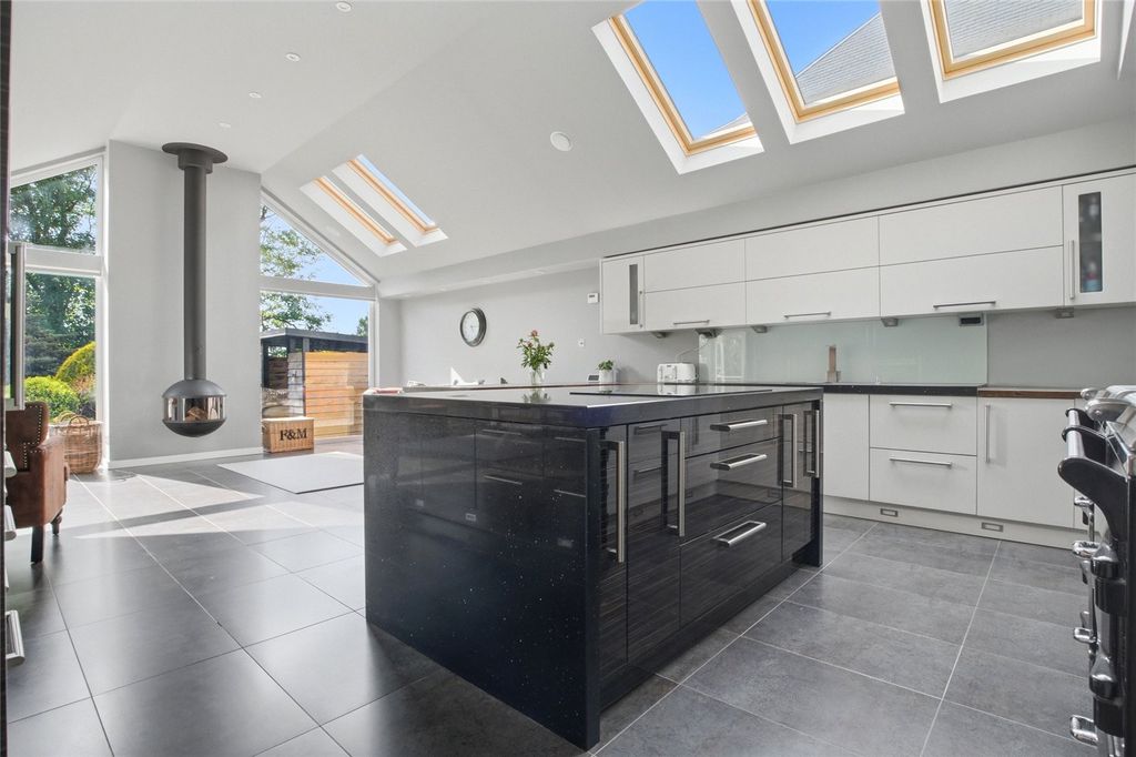 Additional image 6 of 4 bed detached house for saleLymekilns, 6 Wellknowe Road, Thorntonhall, Glasgow G74