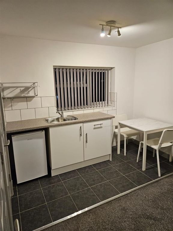 Property photo 2 of 6 Rm 6 151 Hall  1.Jpg