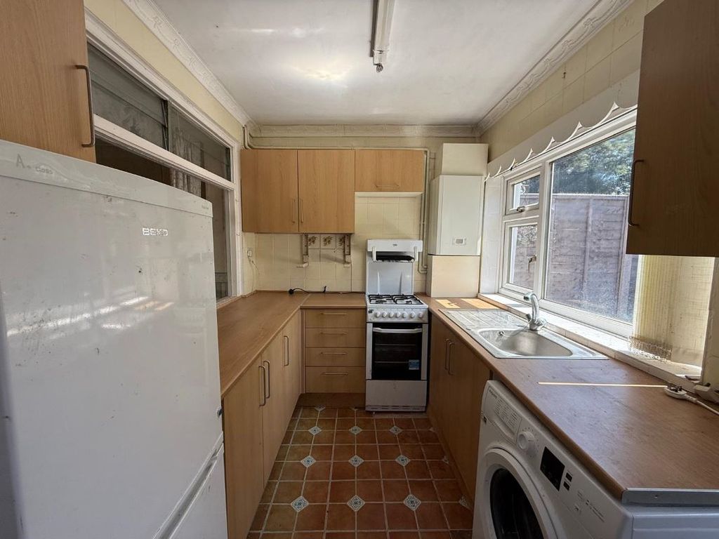 Property photo 3 of 25