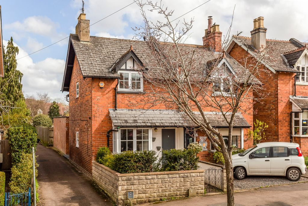 Property photo 1 of 11