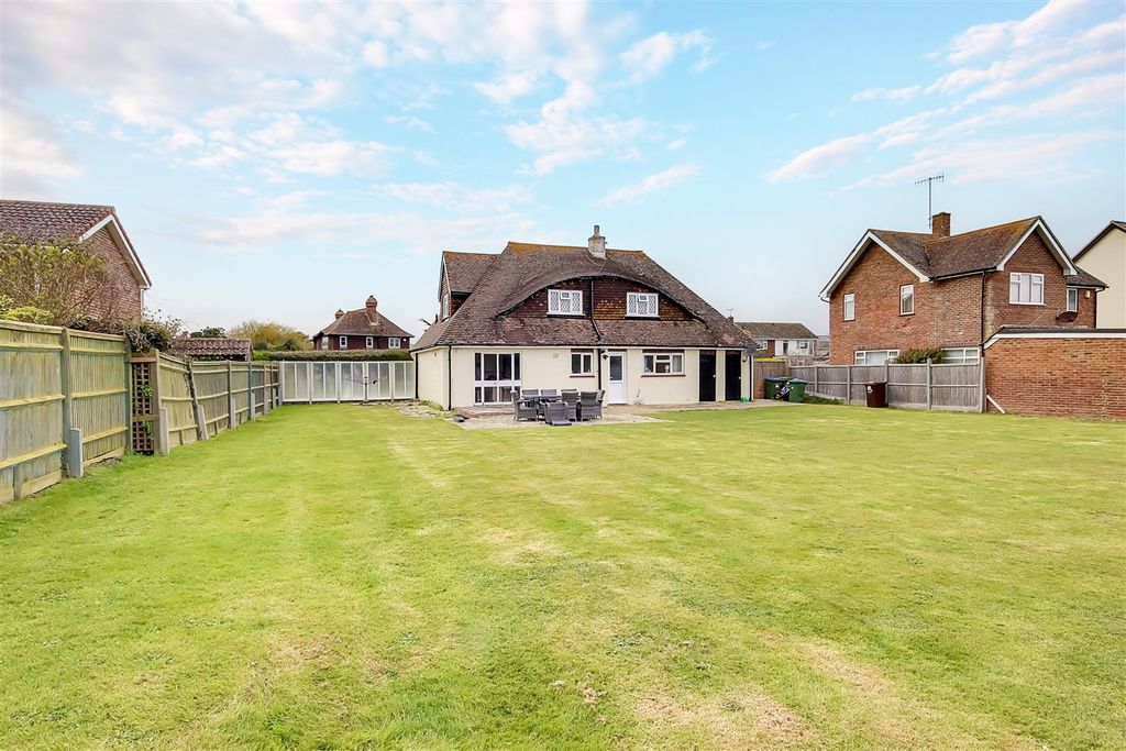 Property photo 2 of 17 Img_8642-Img_8644.Jpg