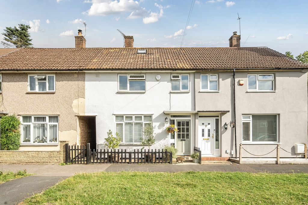 Property photo 1 of 21 1329312-21-688A4B...