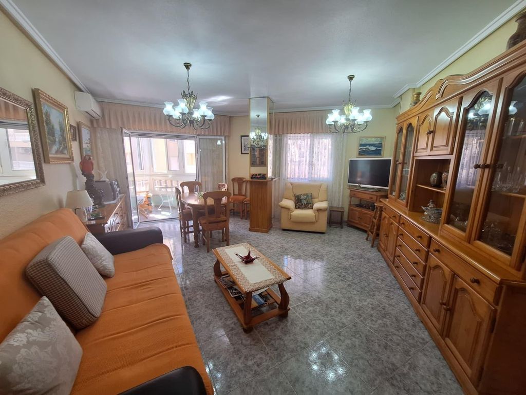 Property photo 1 of 32