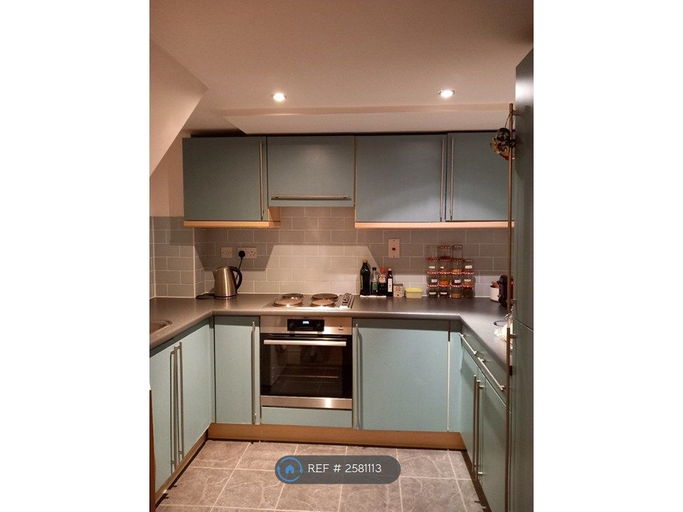 Property photo 3 of 12 Kitchen