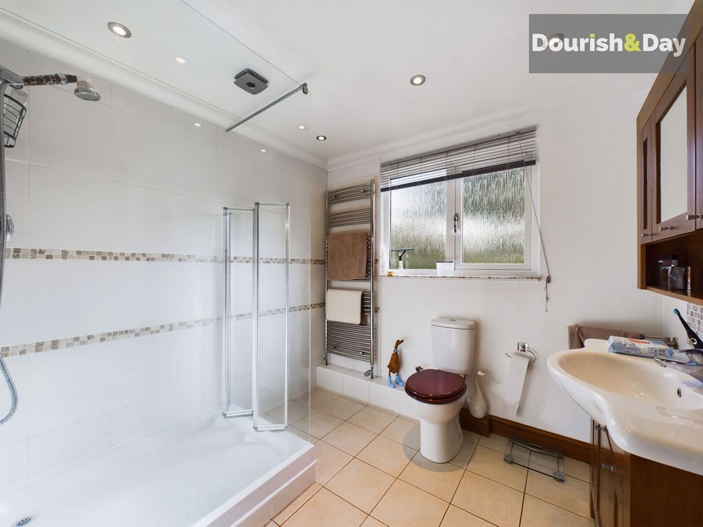 Property photo 3 of 49 En-Suite