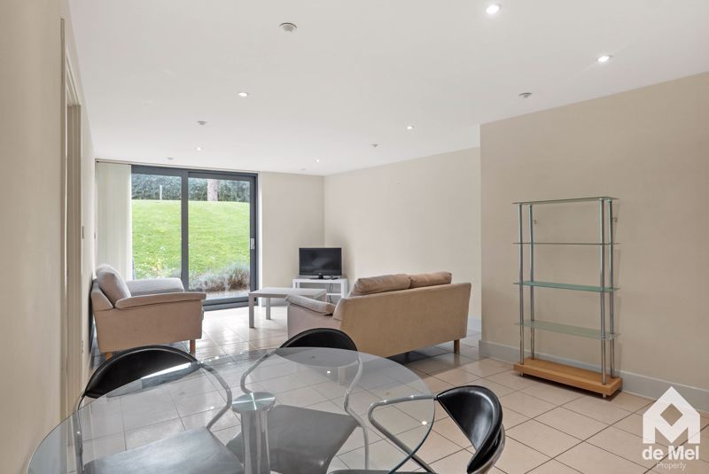 Property photo 2 of 9 Photo 4