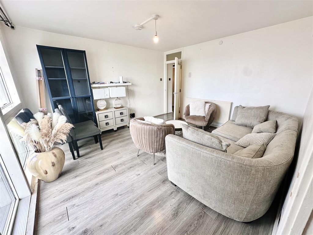 Property photo 3 of 9 Img_9868.Jpg