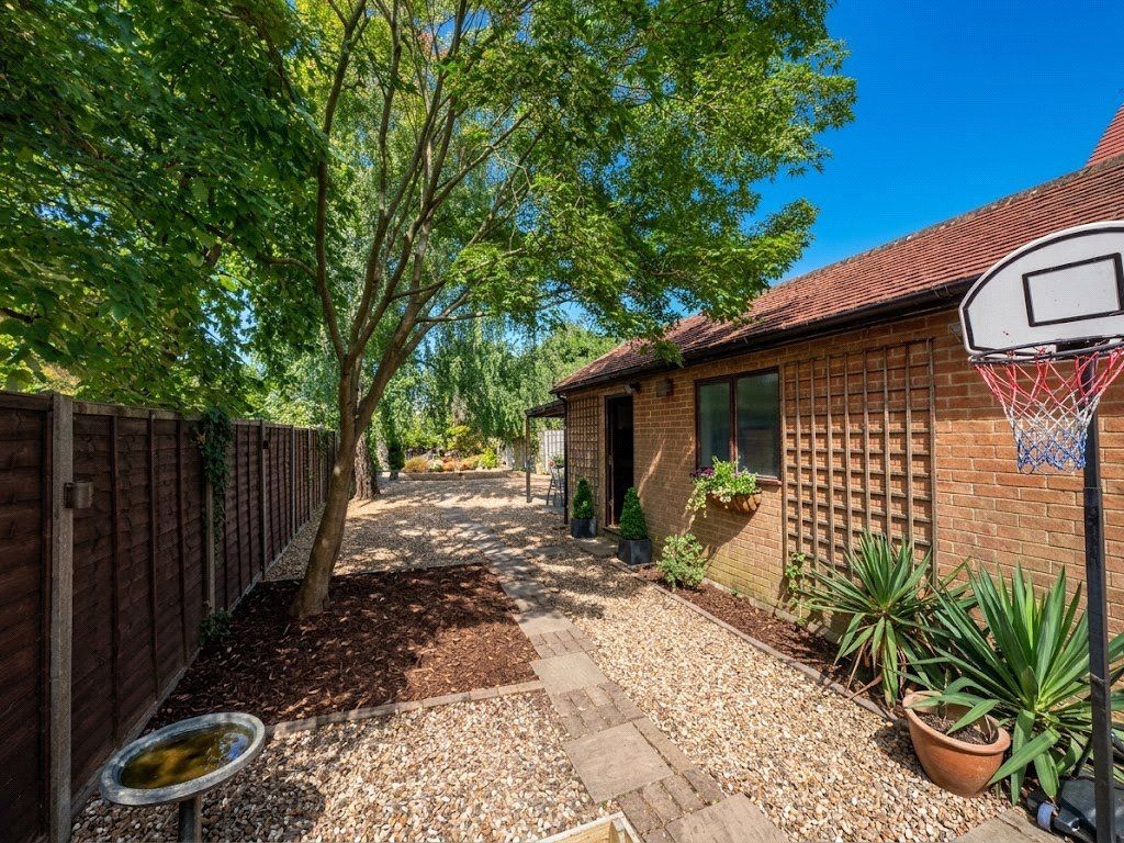 Property photo 3 of 3 Picture No. 03