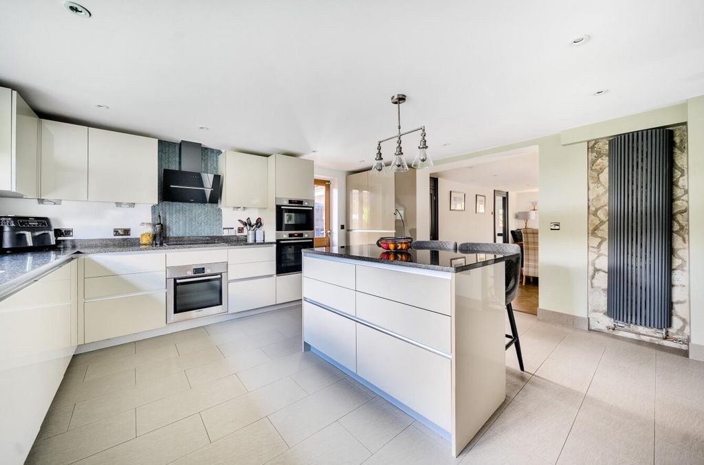 Property photo 3 of 37 1394995 (28).Jpg