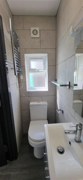 Property photo 2 of 5 Whatsapp Image 2025-09-22 At 12.53.21_099Bb215.Jpg