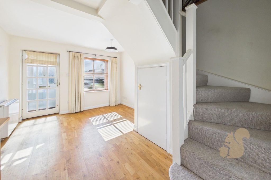 Property photo 2 of 17 Dining Room