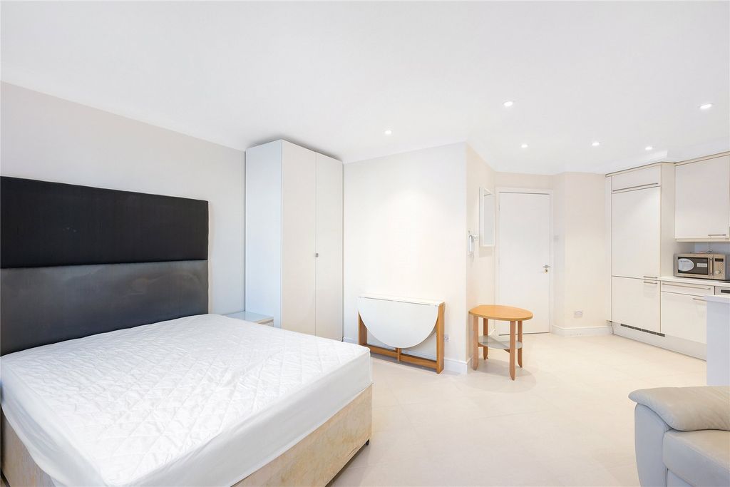 Property photo 3 of 12 Picture No. 05