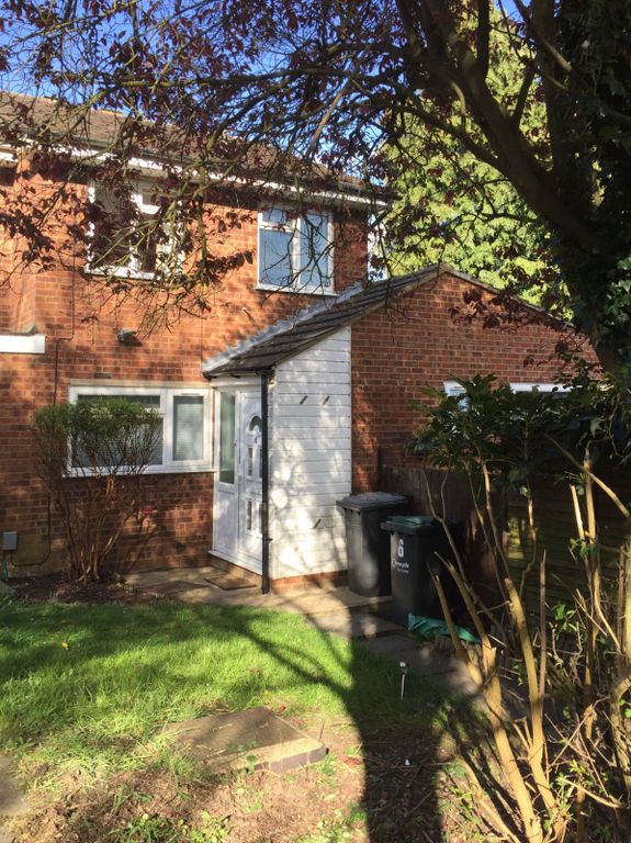 Property photo 1 of 15 2 Or 3 Bedroom Terraced For Rent