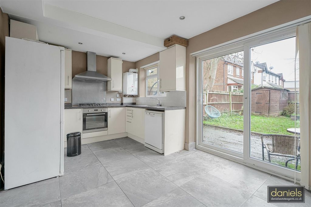 Property photo 3 of 14 11_72669_Watermarked.Jpg