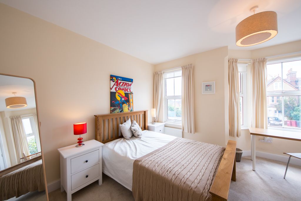 Property photo 2 of 17