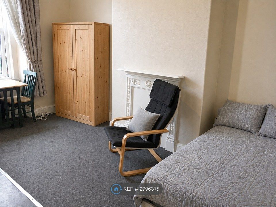 Property photo 1 of 3