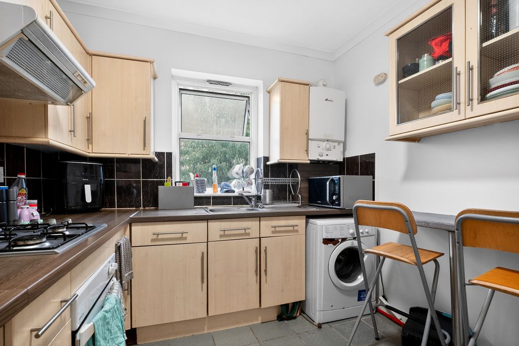 Property photo 2 of 20 Kitchen