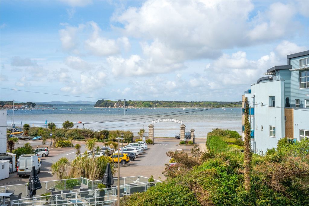 Property photo 3 of 21 Poole Harbour