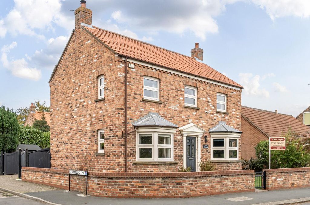 Property photo 1 of 20 1364615-19-68E8Fbbb24F5c.Jpg