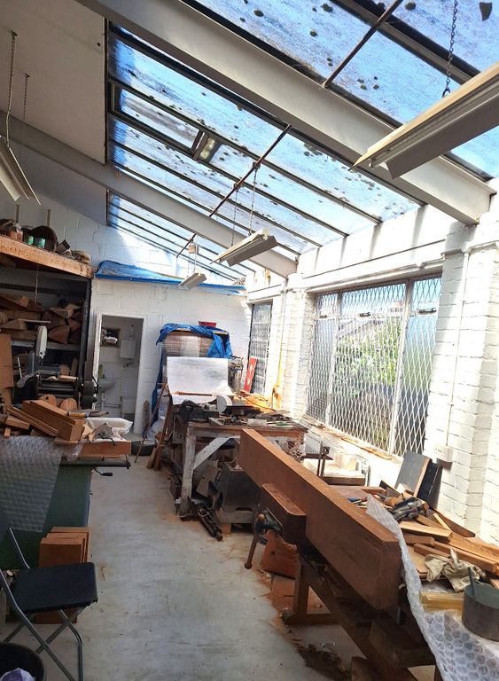 Property photo 2 of 3 The Old Glassworks