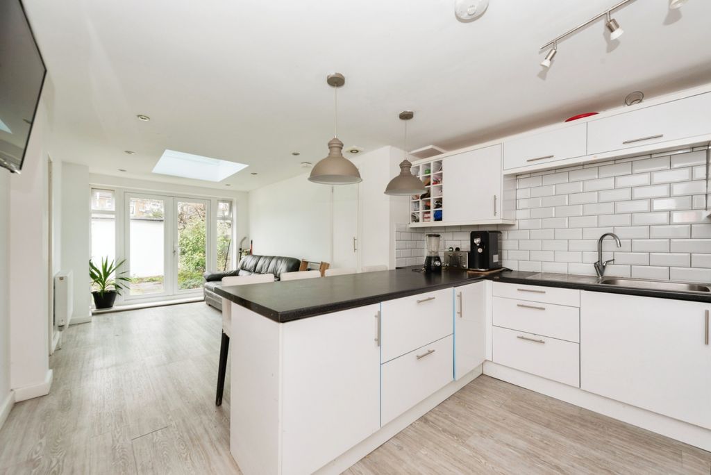 Property photo 1 of 18 Kitchen Dining Room 3